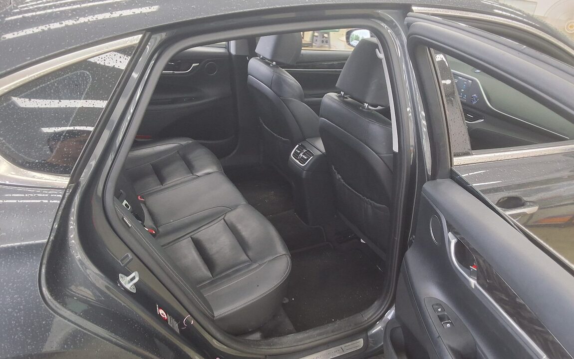 HYUNDAI GRANDEUR IG 3.0 GDi PREMIUM 2019 - zdjęcie 13