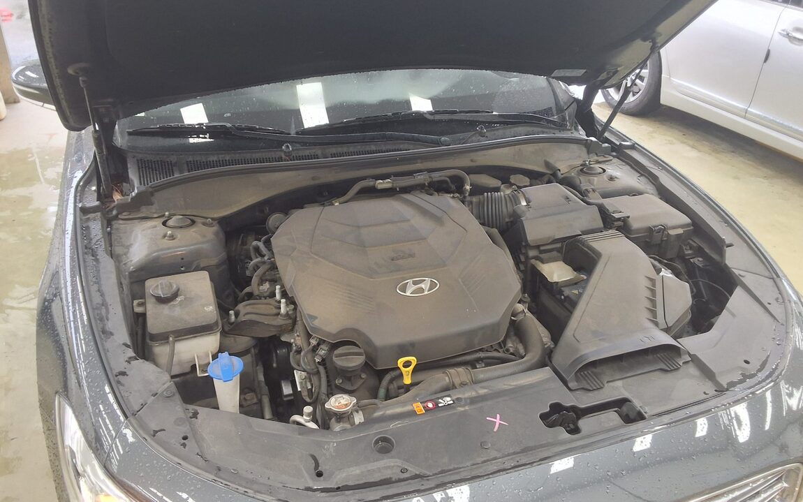 HYUNDAI GRANDEUR IG 3.0 GDi PREMIUM 2019 - zdjęcie 22