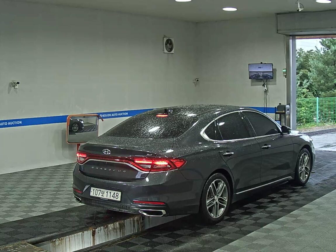 HYUNDAI GRANDEUR IG 3.0 GDi PREMIUM 2019 - zdjęcie 5