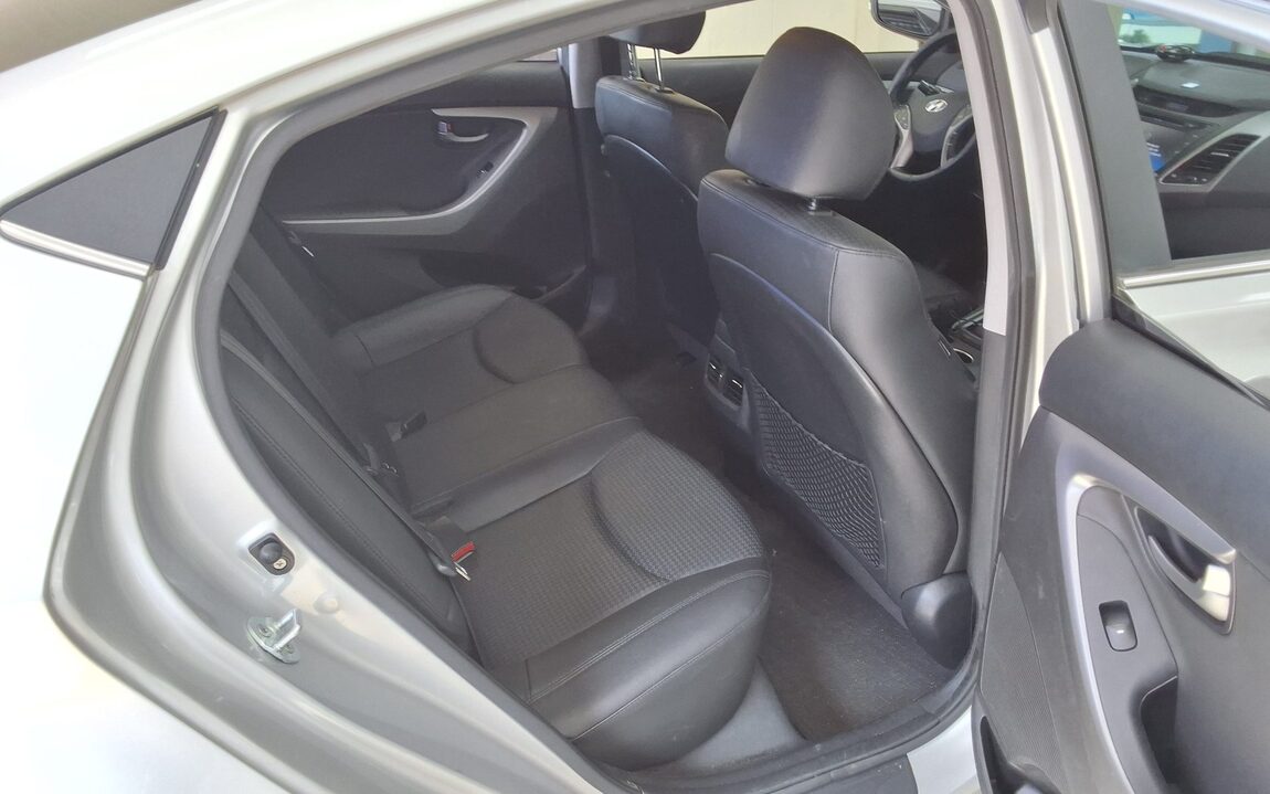 HYUNDAI THE NEW AVANTE MD 1.6 GDi MODERN 2015 - zdjęcie 13
