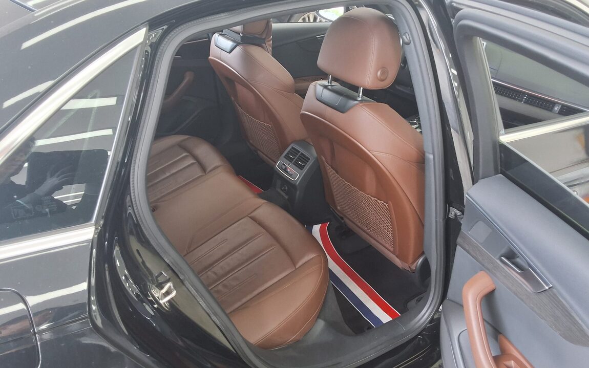 AUDI A4 (5TH GEN) 40 TFSI PREMIUM 2019 - zdjęcie 13