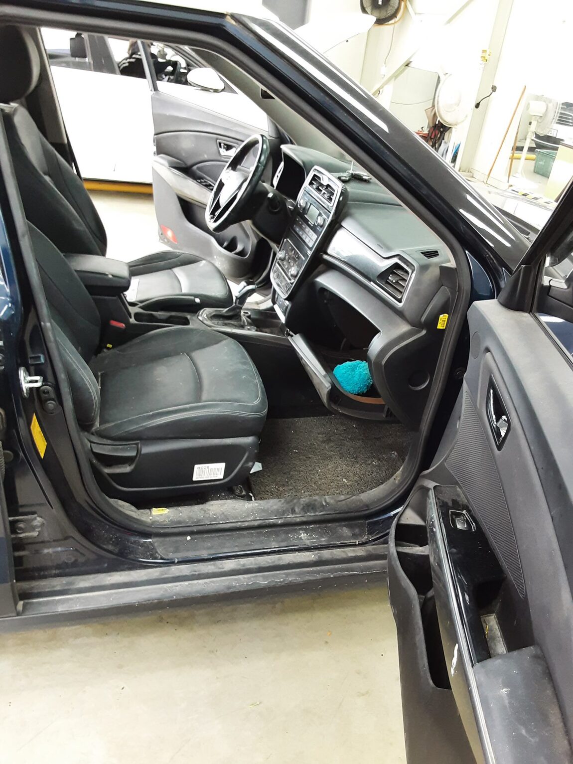 KG MOBILITY (SSANGYONG) NEW TIVOLI AIR 1.5 GASOLINE TURBO A3 2021 - zdjęcie 30