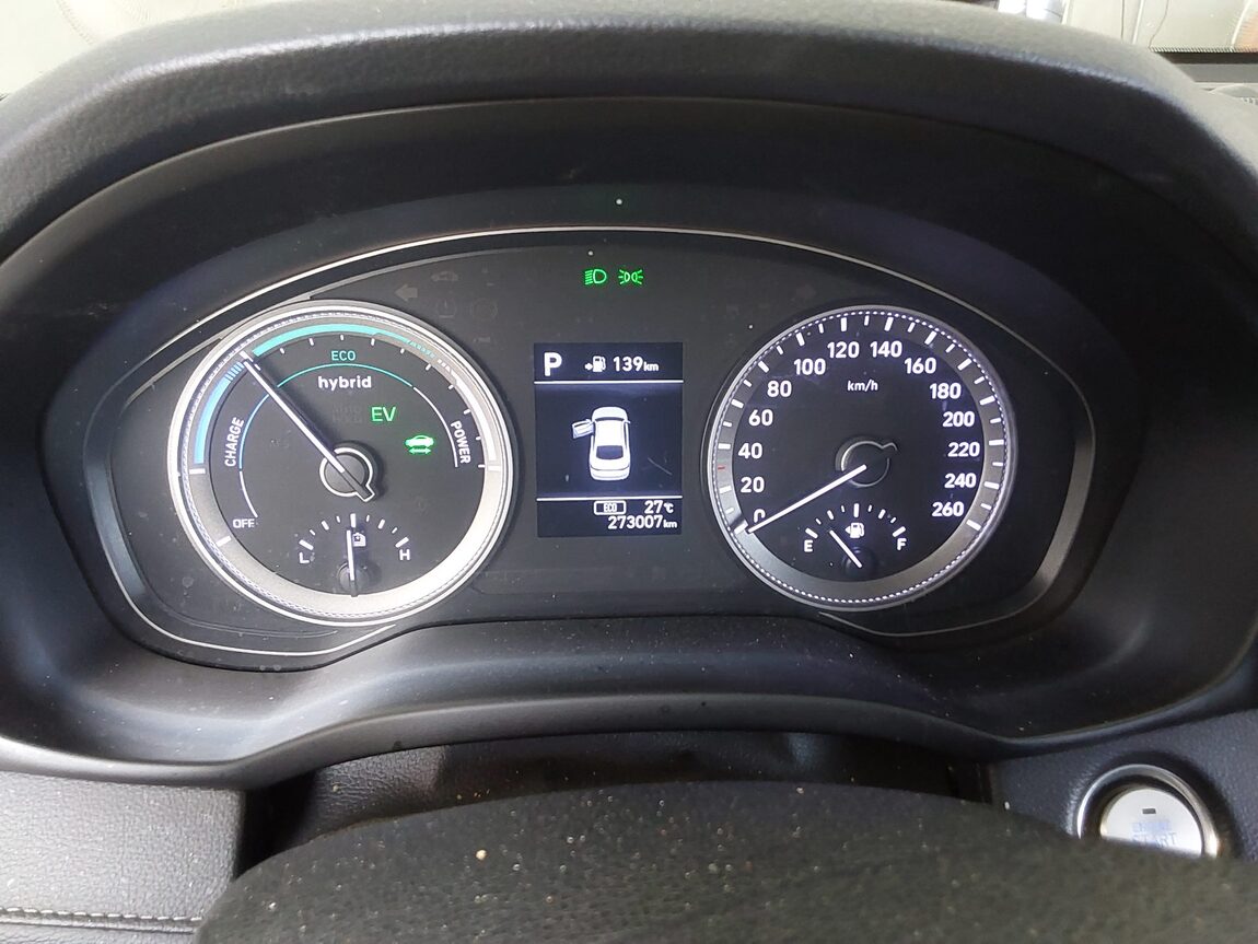 HYUNDAI GRANDEUR IG HYBRID 2.4 HEV EXCLUSIVE 2019 - zdjęcie 9
