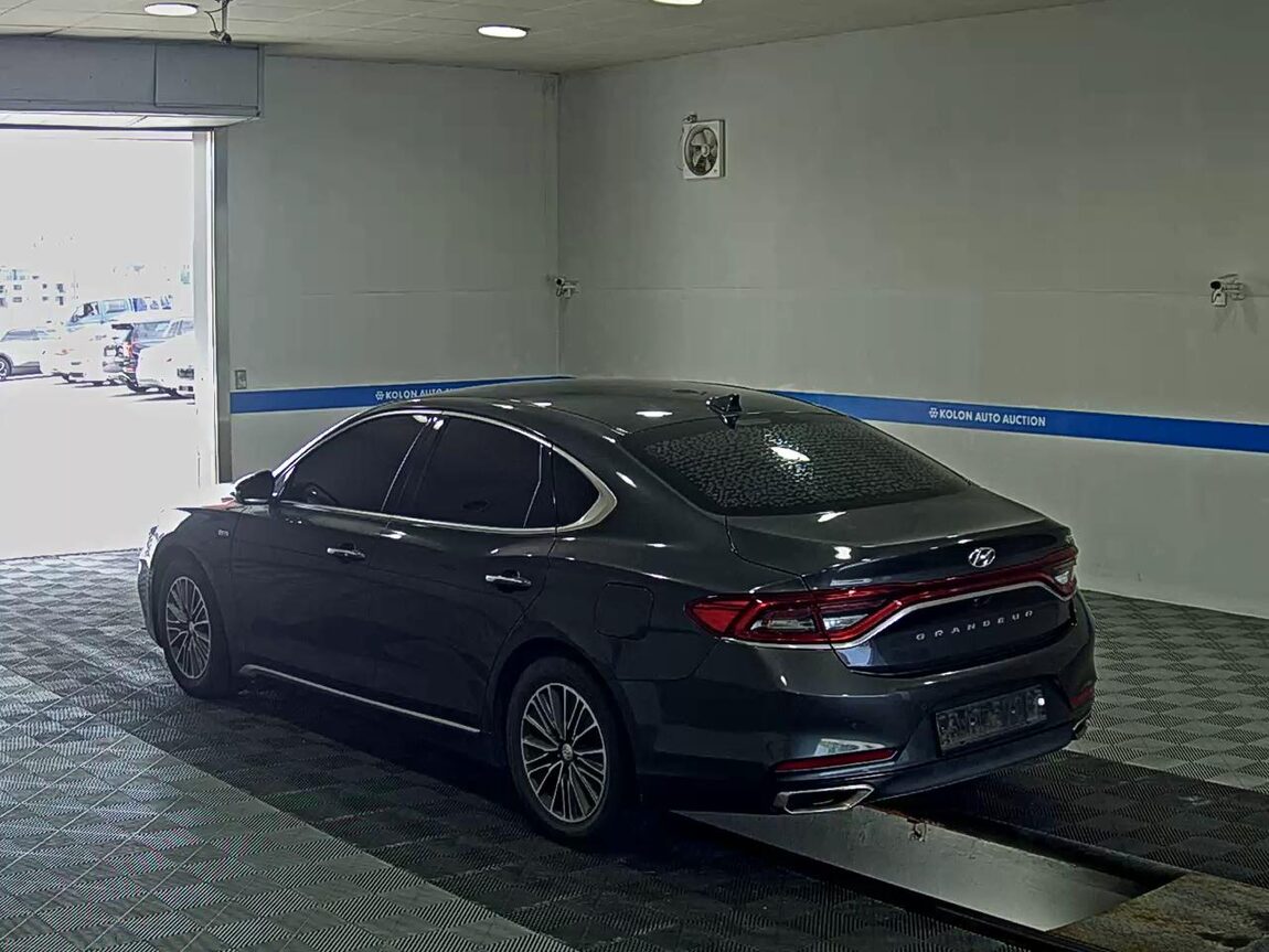 HYUNDAI GRANDEUR IG HYBRID 2.4 HEV EXCLUSIVE 2019 - zdjęcie 6
