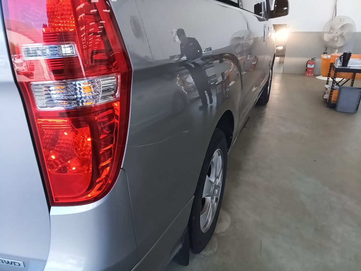 HYUNDAI THE NEW GRAND STAREX 12-SEATER DIESEL 4WD SMART 2019 - zdjęcie 33