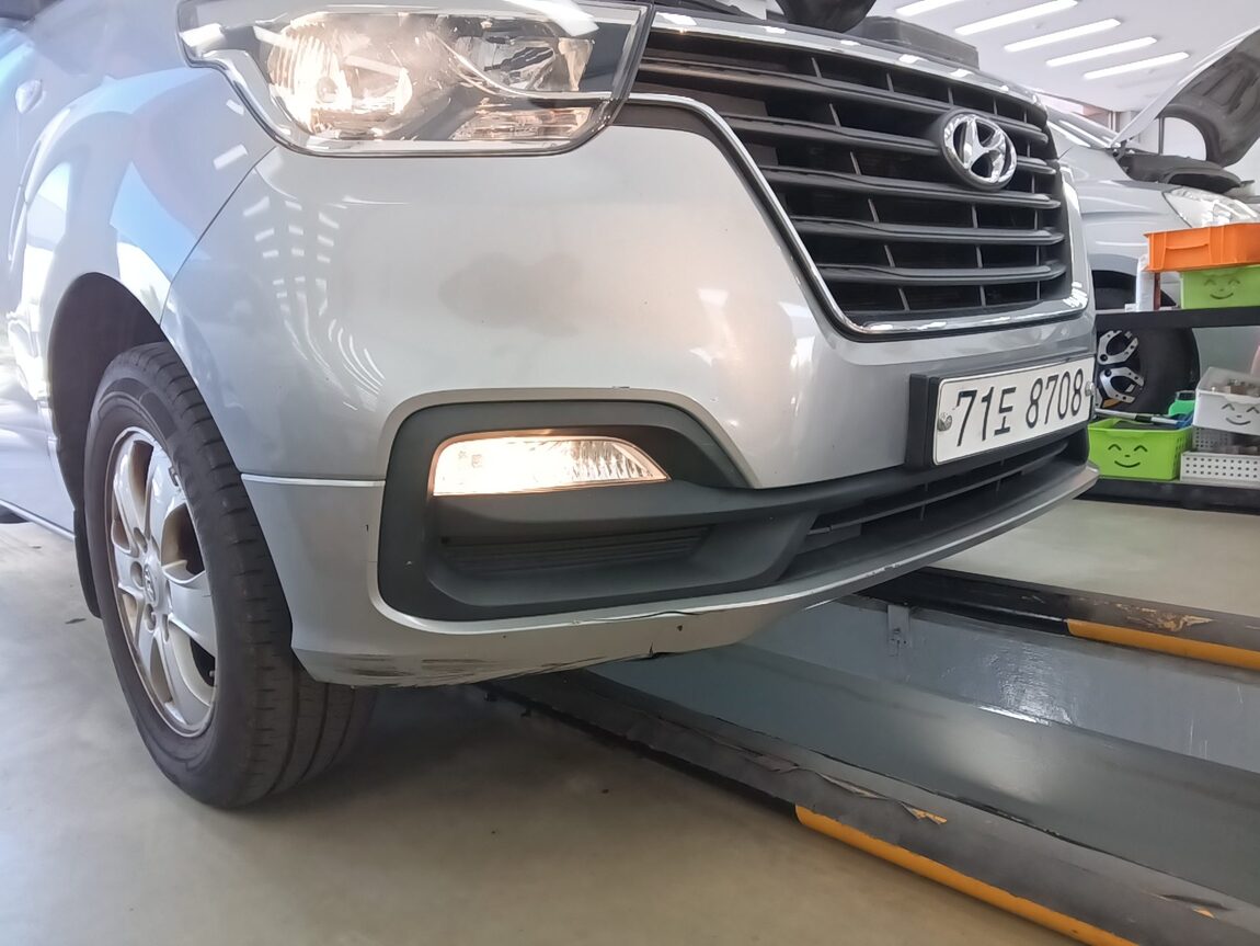 HYUNDAI THE NEW GRAND STAREX 12-SEATER DIESEL 4WD SMART 2019 - zdjęcie 37