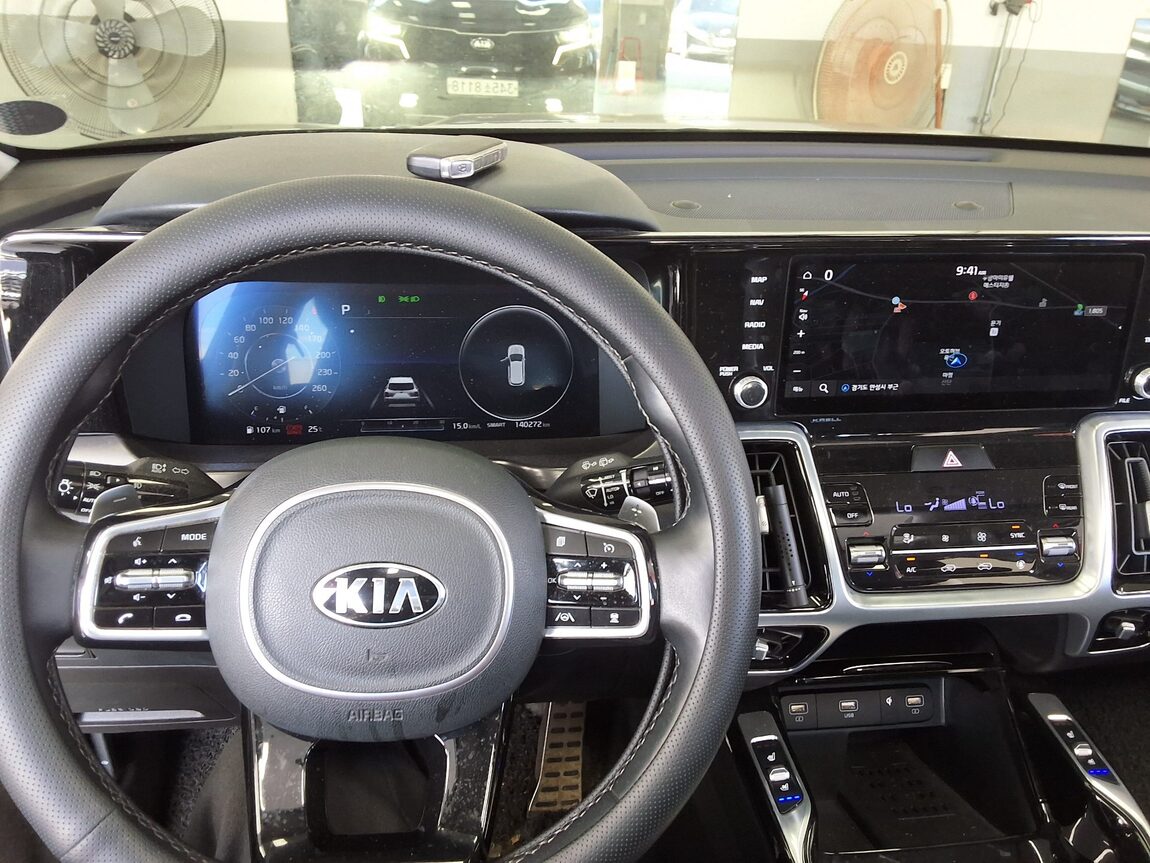 KIA NEW SORENTO (MQ4) 2.2 DIESEL 4WD SIGNATURE 2021 - zdjęcie 18