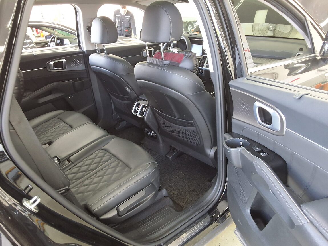 KIA NEW SORENTO (MQ4) 2.2 DIESEL 4WD SIGNATURE 2021 - zdjęcie 14