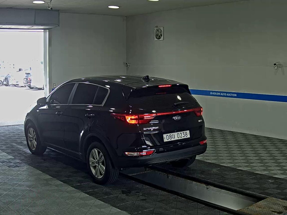 KIA NEW SPORTAGE 1.7 2WD TRENDY 2016 - zdjęcie 6