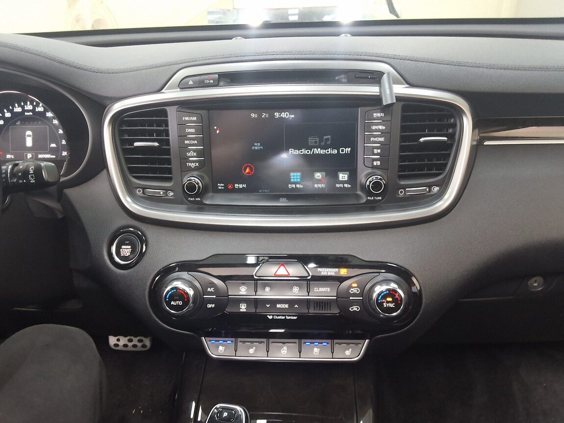 KIA ALL NEW SORENTO R2.0 2WD NOBLESSE SPECIAL 2016 - zdjęcie 24