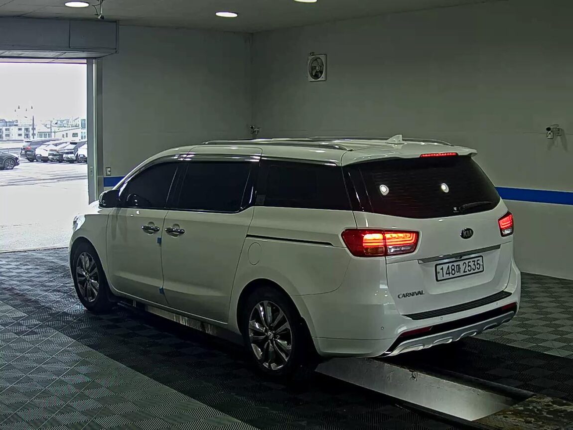 KIA ALL NEW CARNIVAL 9-SEATER DIESEL PRESTIGE 2017 - zdjęcie 6