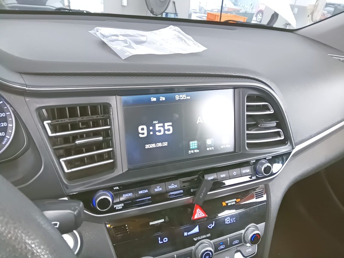 HYUNDAI THE NEW AVANTE AD 1.6 GASOLINE SMART CHOICE 2020 - zdjęcie 21