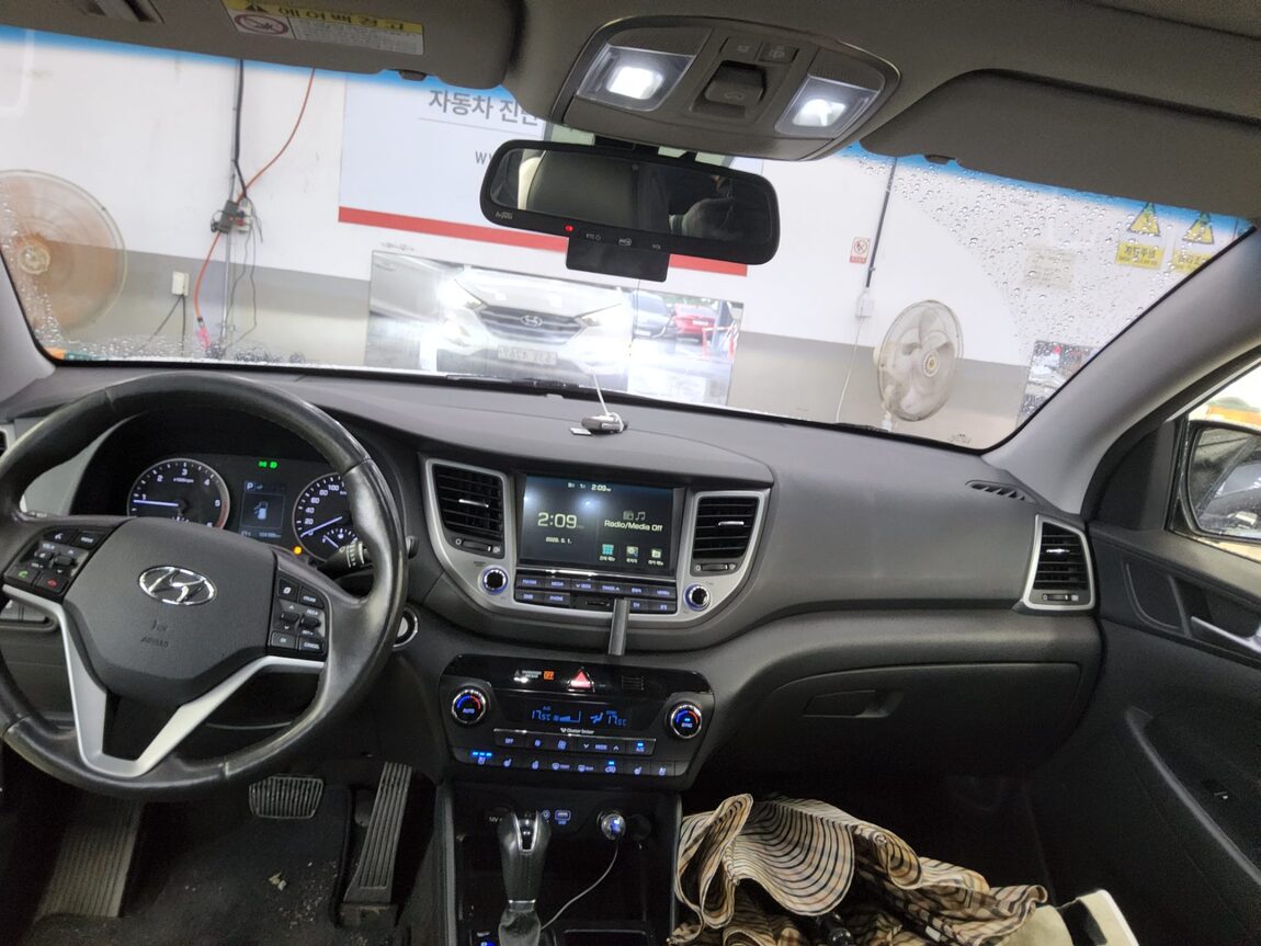 HYUNDAI ALL NEW TUCSON DIESEL R2.0 2WD MODERN 2017 - zdjęcie 11