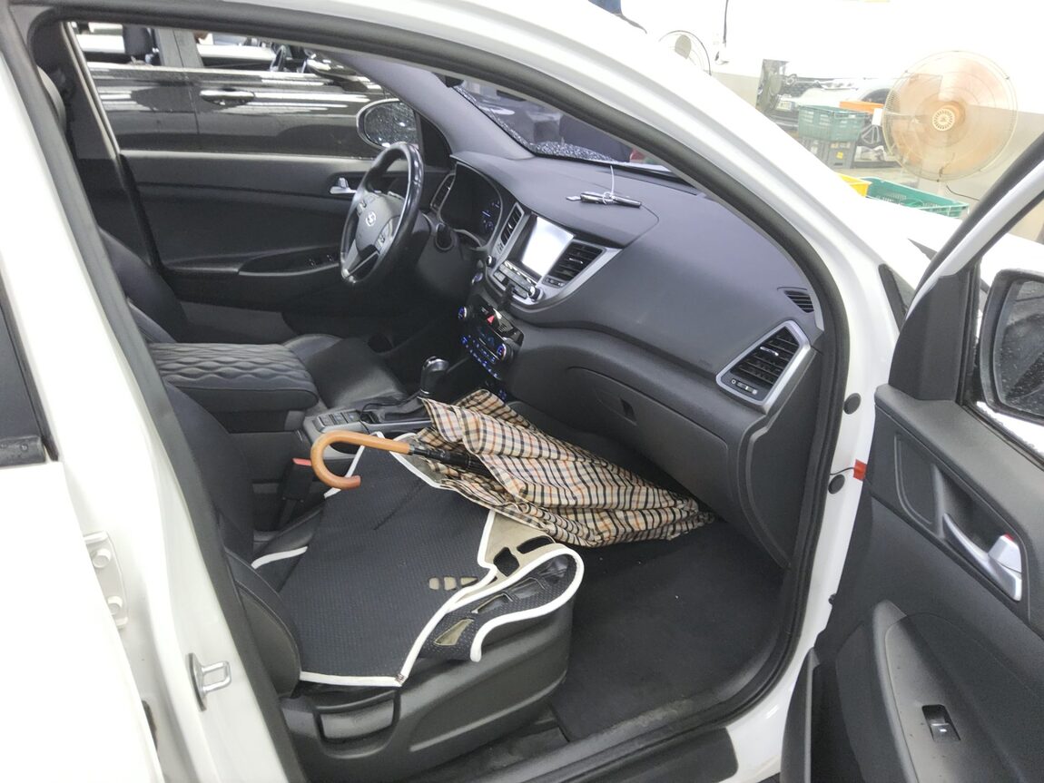HYUNDAI ALL NEW TUCSON DIESEL R2.0 2WD MODERN 2017 - zdjęcie 14