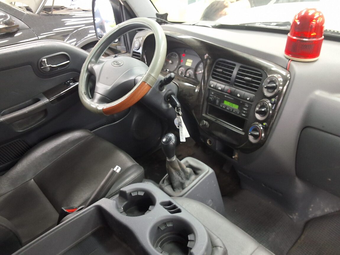 KIA BONGO III CARGO WING BODY 1.2 TON 2011 - zdjęcie 11