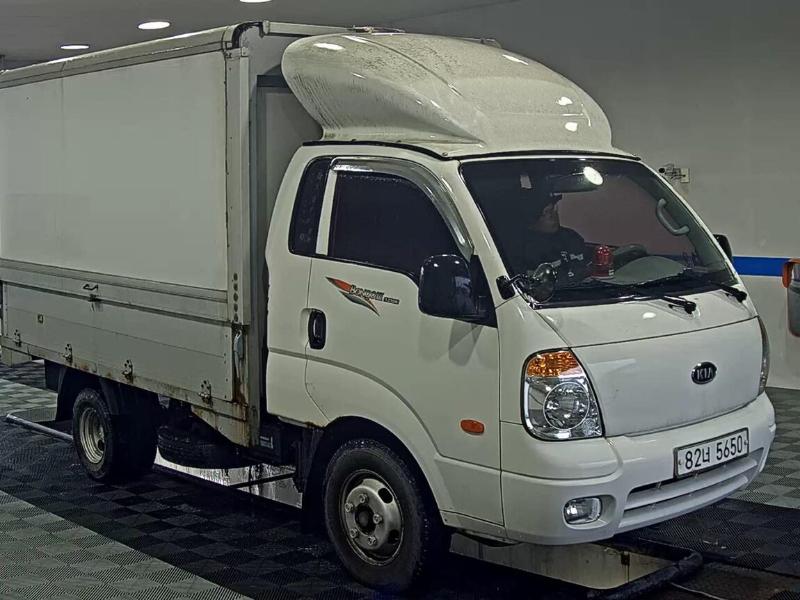 KIA BONGO III CARGO WING BODY 1.2 TON 2011 - zdjęcie 3