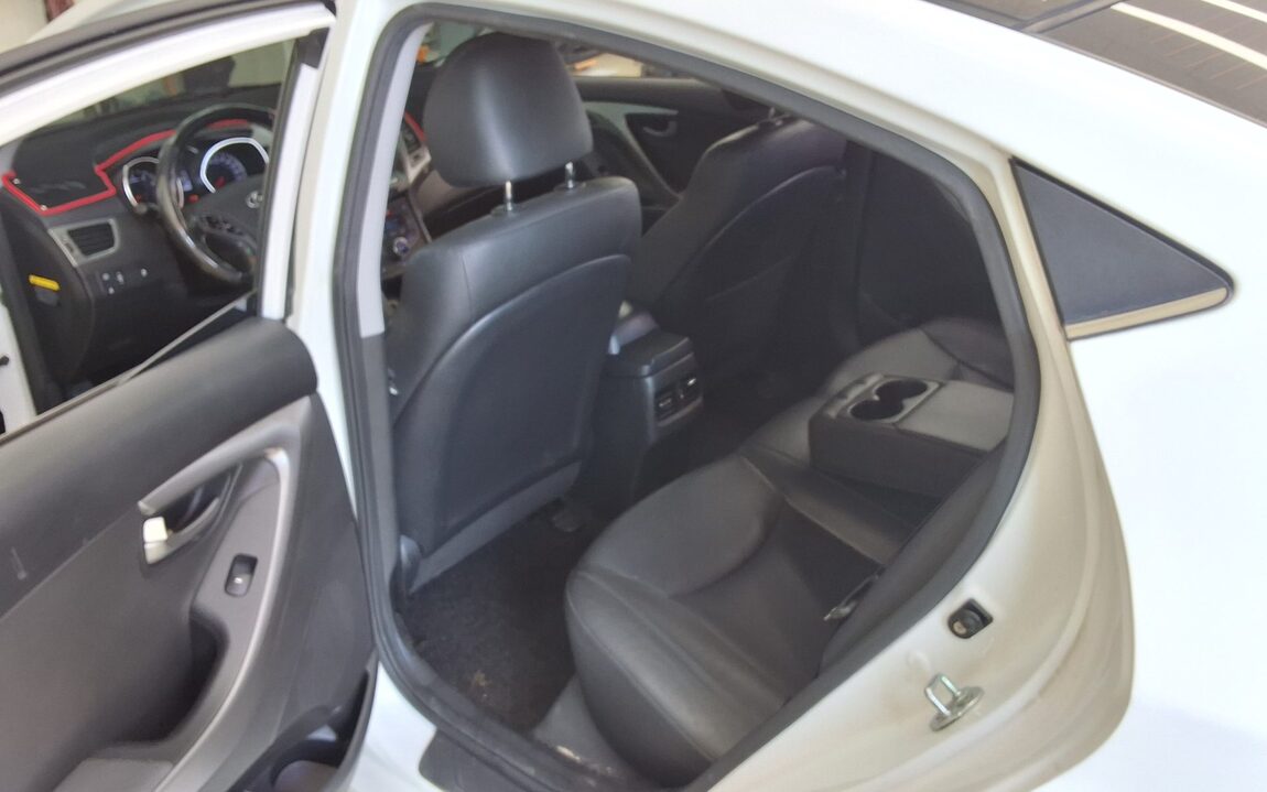 HYUNDAI THE NEW AVANTE MD 1.6 GDi MODERN 2016 - zdjęcie 12