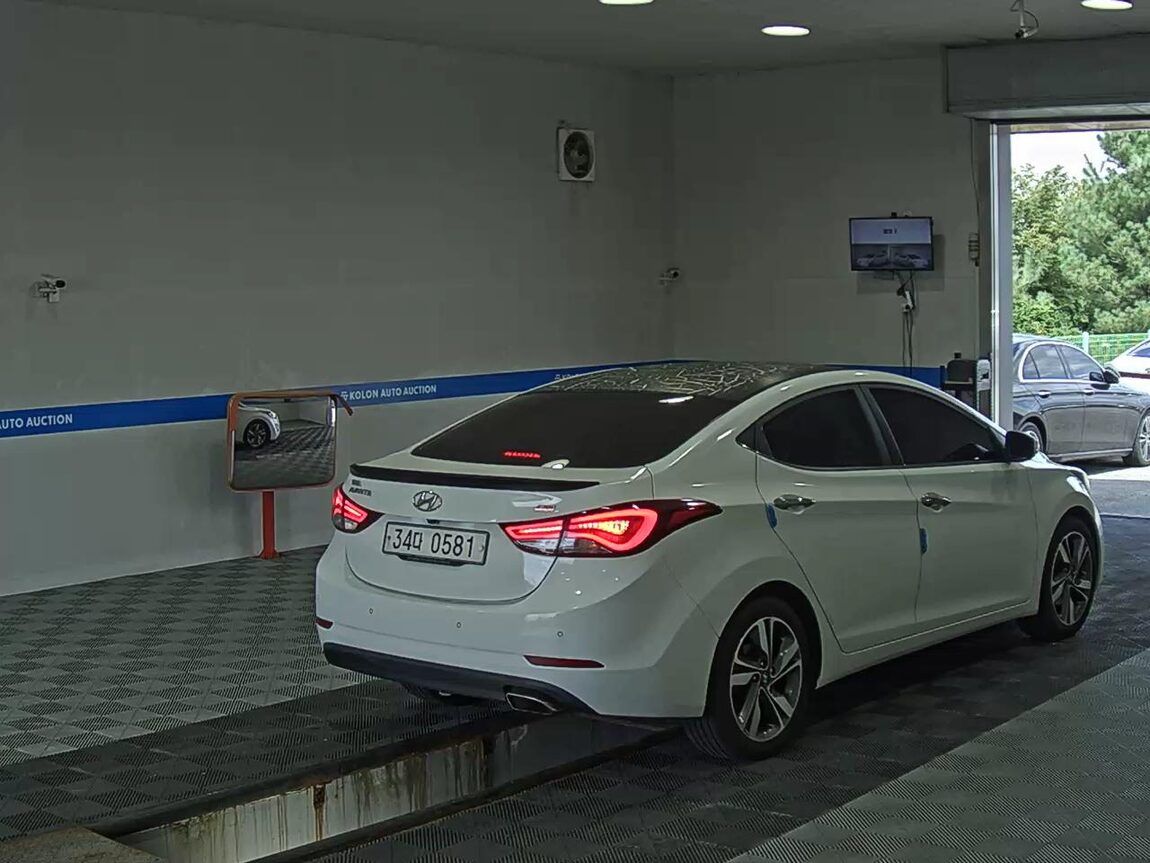 HYUNDAI THE NEW AVANTE MD 1.6 GDi MODERN 2016 - zdjęcie 5
