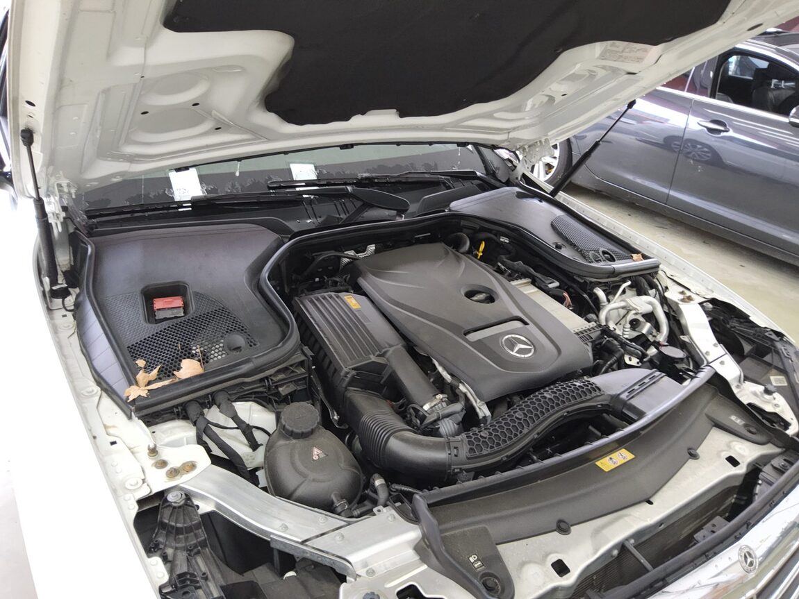 MERCEDES-BENZ E-CLASS (5TH GEN) E300 4MATIC EXCLUSIVE 2020 - zdjęcie 19