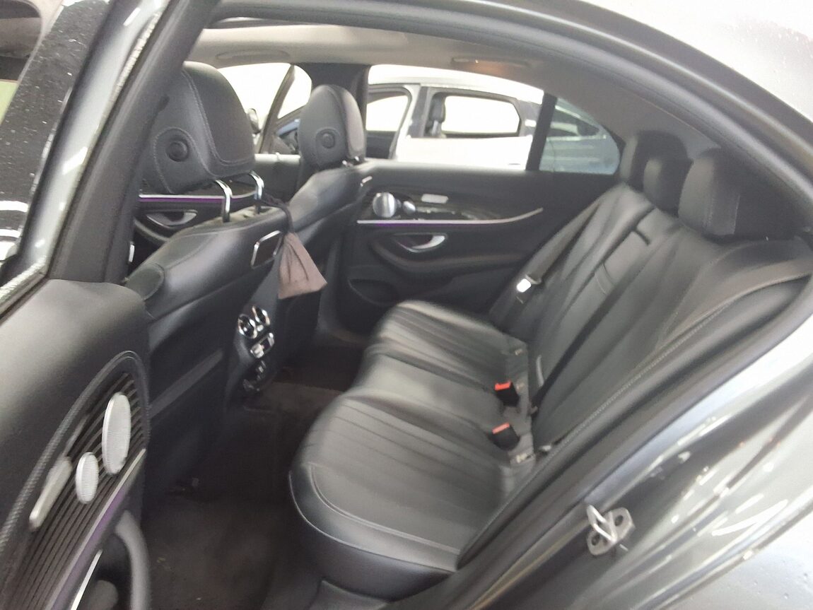 MERCEDES-BENZ E-CLASS (5TH GEN) E400 4MATIC EXCLUSIVE 2018 - zdjęcie 13