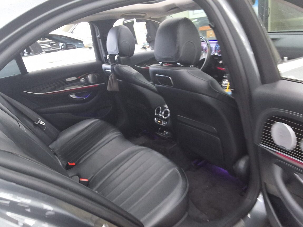 MERCEDES-BENZ E-CLASS (5TH GEN) E400 4MATIC EXCLUSIVE 2018 - zdjęcie 14