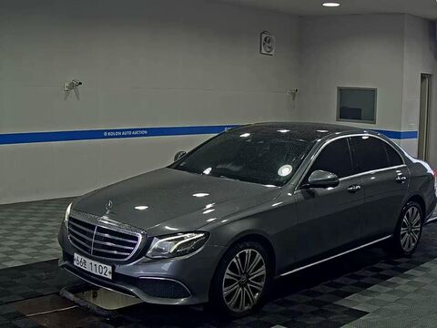 MERCEDES-BENZ E-CLASS (5TH GEN) E400 4MATIC EXCLUSIVE 2018 - aukcja, lot SC-01M2MQB7Q0W7MFWGA0Q7K5NX58