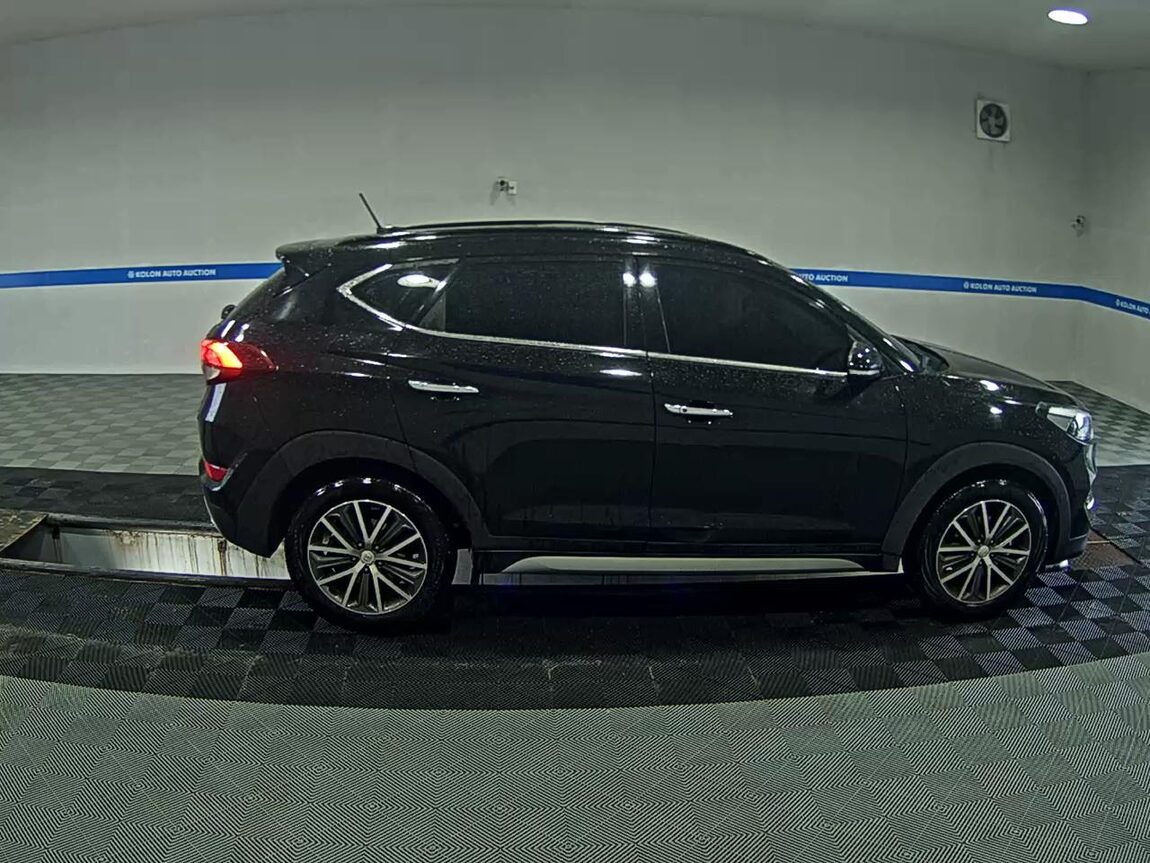 HYUNDAI ALL NEW TUCSON DIESEL 1.7 2WD PREMIUM 2017 - zdjęcie 4