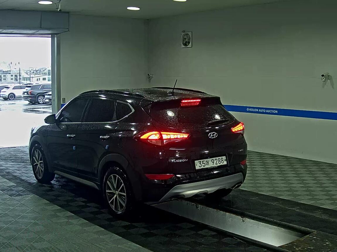 HYUNDAI ALL NEW TUCSON DIESEL 1.7 2WD PREMIUM 2017 - zdjęcie 6