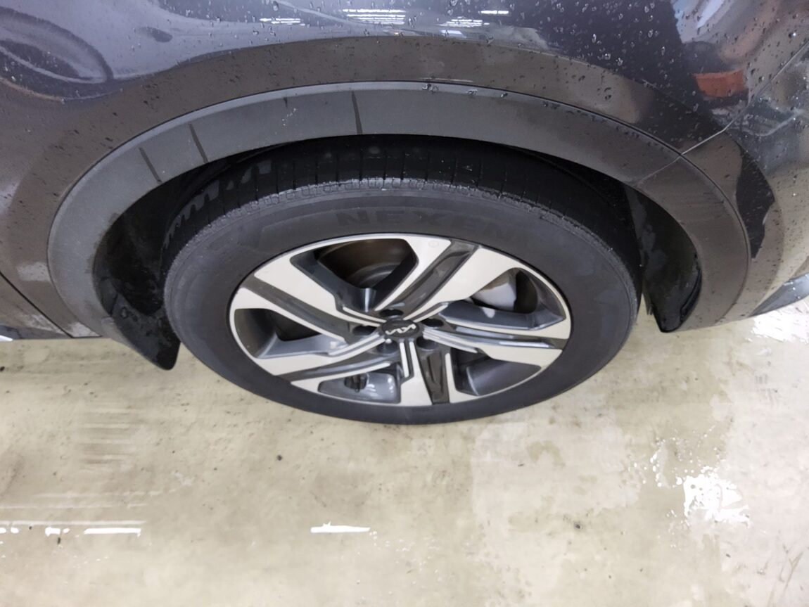 KIA NEW SORENTO HYBRID (MQ4) 1.6 HEV 2WD PRESTIGE 2023 - zdjęcie 24
