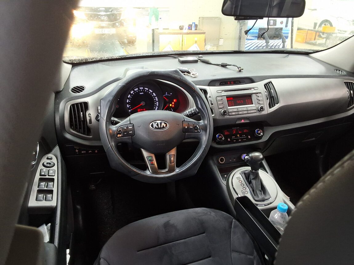 KIA THE NEW SPORTAGE R DIESEL R2.0 2WD TRENDY 2014 - zdjęcie 18