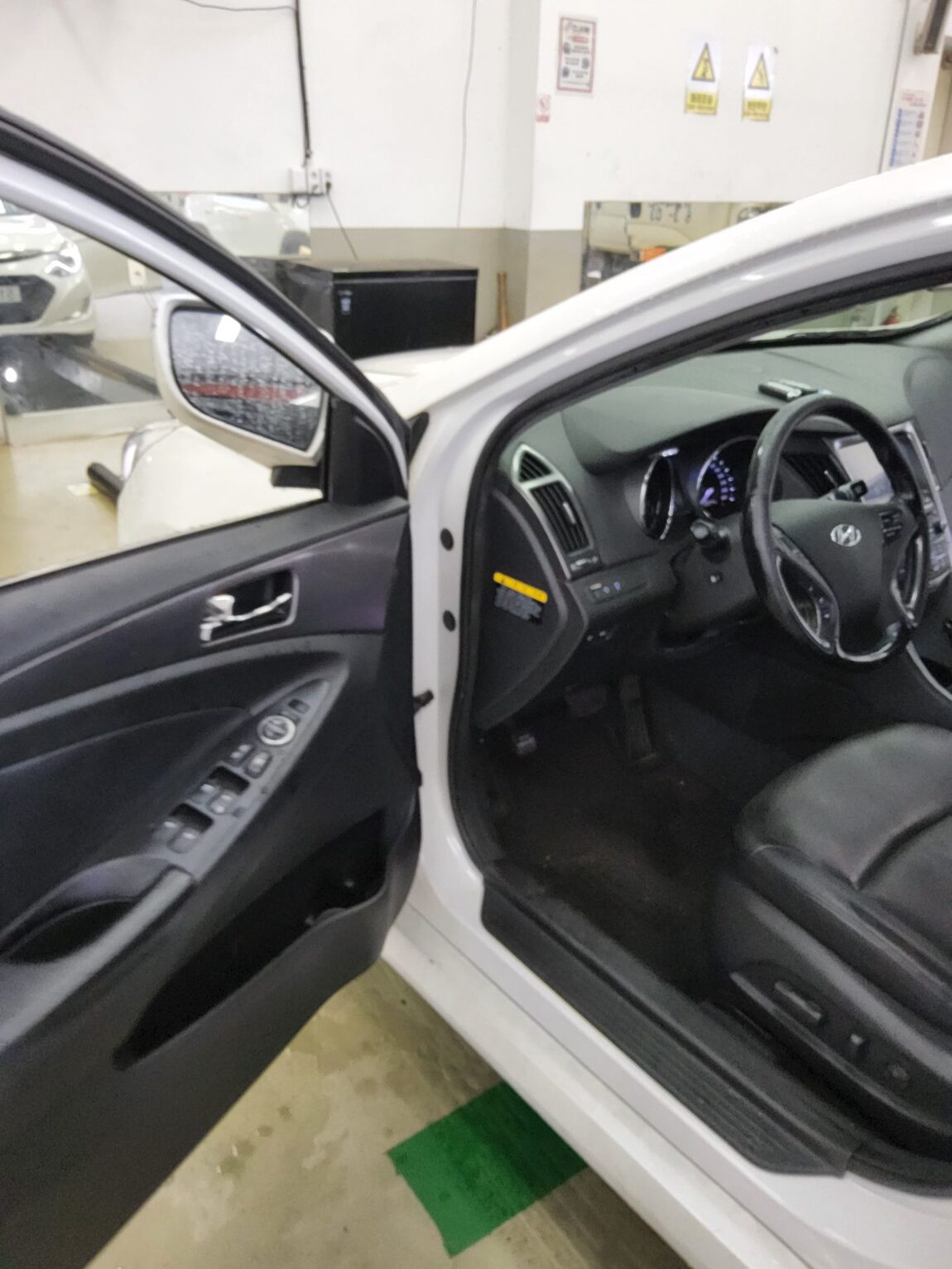HYUNDAI YF SONATA HYBRID MODERN 2014 - zdjęcie 10