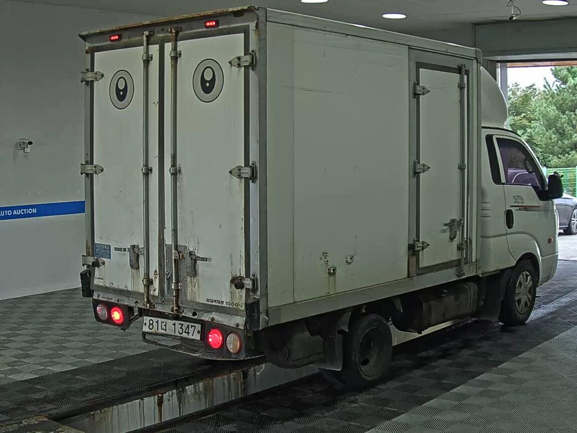 KIA THE NEW BONGO III CARGO REFRIGERATED BOX TRUCK PLUS TYPE 2020 - zdjęcie 5