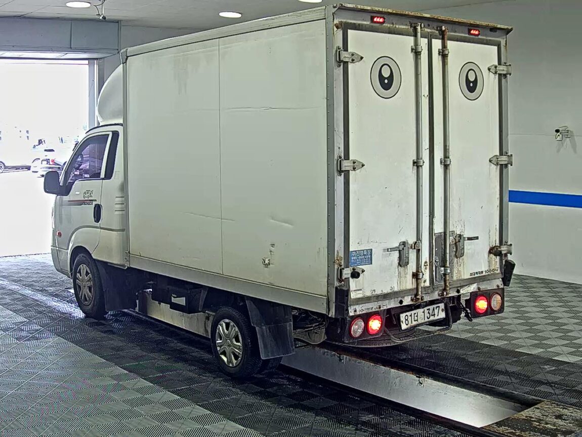 KIA THE NEW BONGO III CARGO REFRIGERATED BOX TRUCK PLUS TYPE 2020 - zdjęcie 6