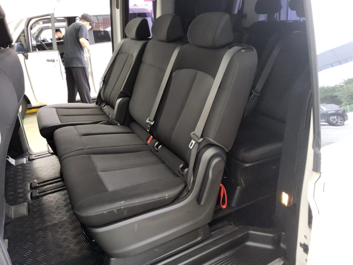 HYUNDAI STARIA 2.2 DIESEL TOURER 11-SEATER 2WD SMART 2023 - zdjęcie 12