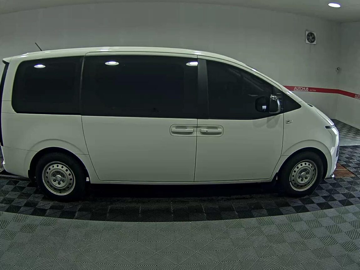 HYUNDAI STARIA 2.2 DIESEL TOURER 11-SEATER 2WD SMART 2023 - zdjęcie 4