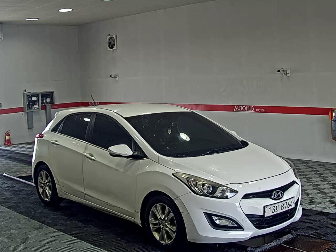 HYUNDAI NEW i30 1.6 VGT UNIQUE 2012 - zdjęcie 3