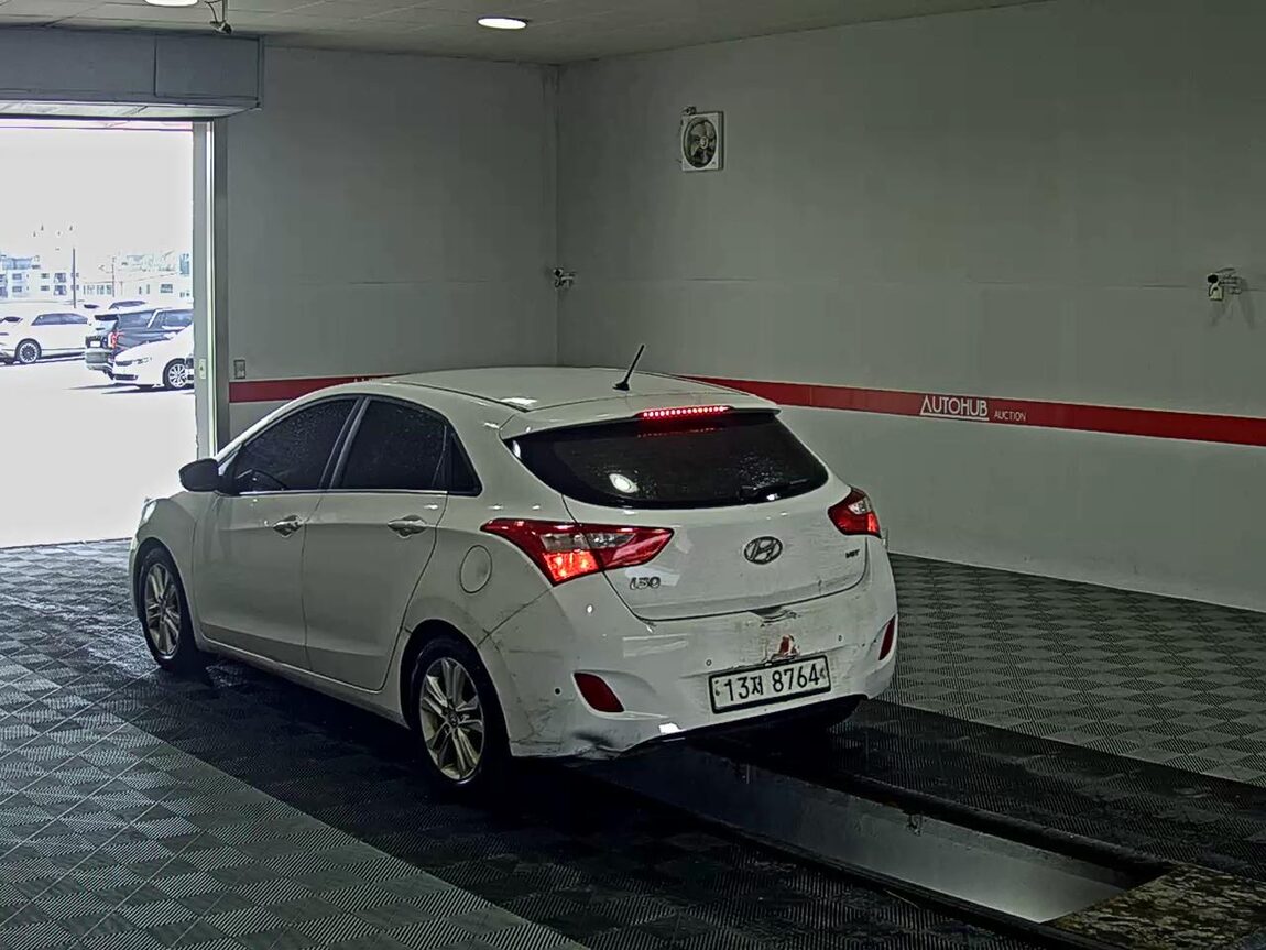 HYUNDAI NEW i30 1.6 VGT UNIQUE 2012 - zdjęcie 6