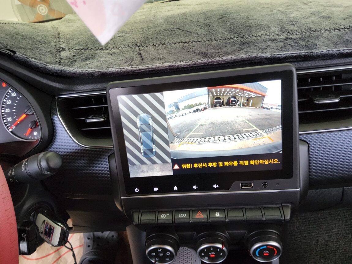 RENAULT (SAMSUNG) XM3 1.6 GTe SE 2021 - zdjęcie 17
