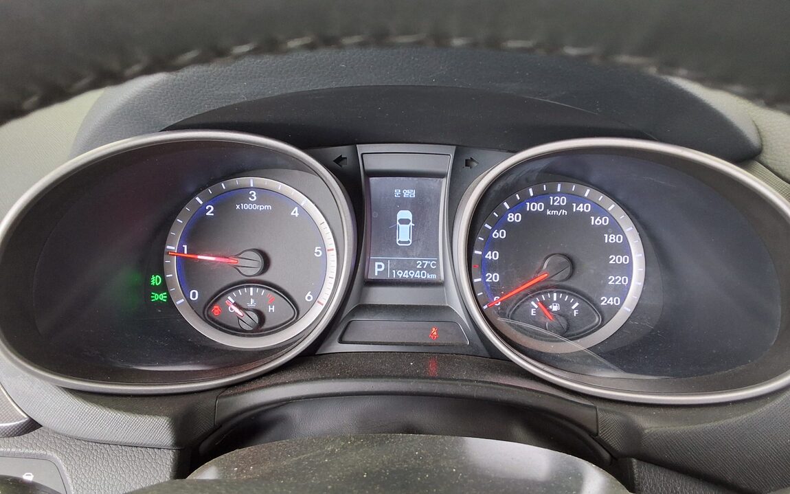 HYUNDAI SANTA FE (DM) DIESEL R2.2 4WD PREMIUM 2015 - zdjęcie 9