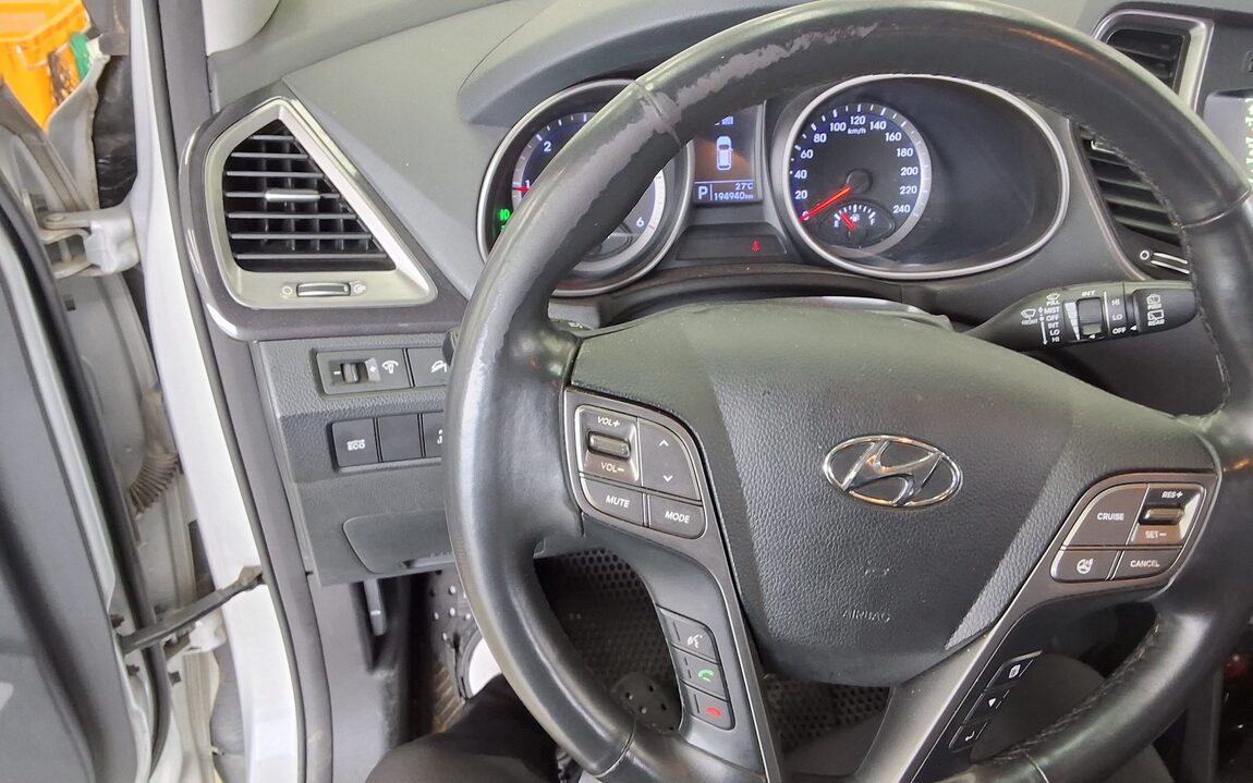 HYUNDAI SANTA FE (DM) DIESEL R2.2 4WD PREMIUM 2015 - zdjęcie 17