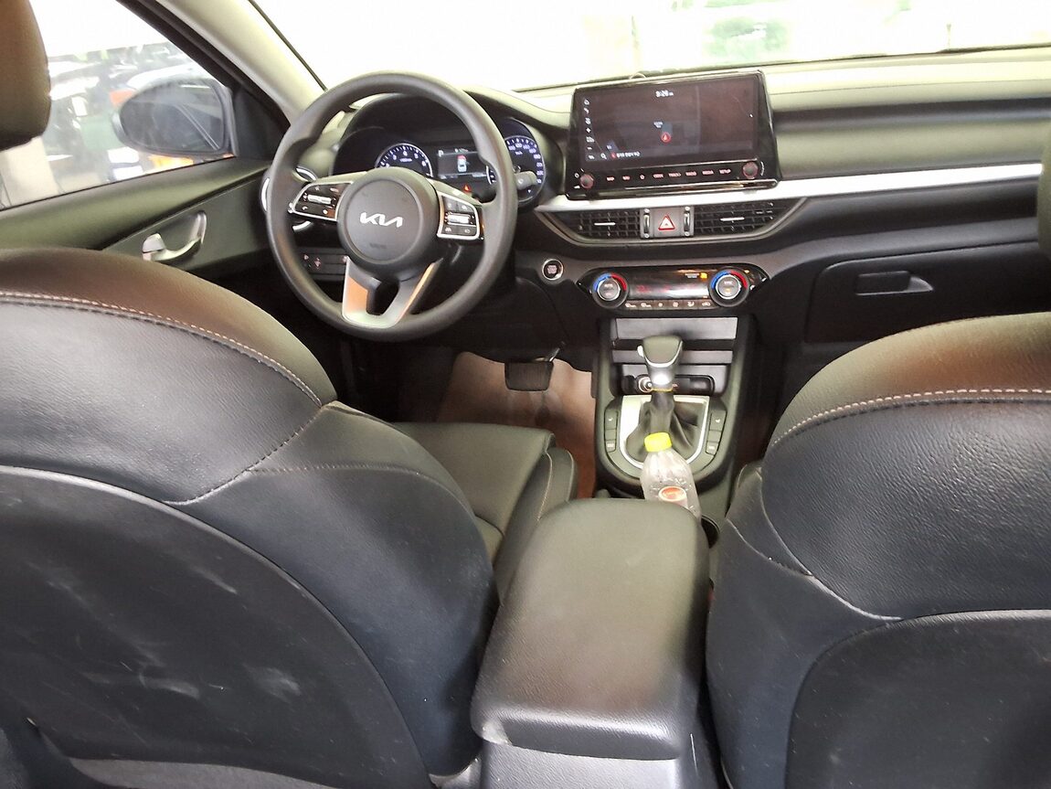 KIA THE NEW K3 1.6 GASOLINE TRENDY 2022 - zdjęcie 11