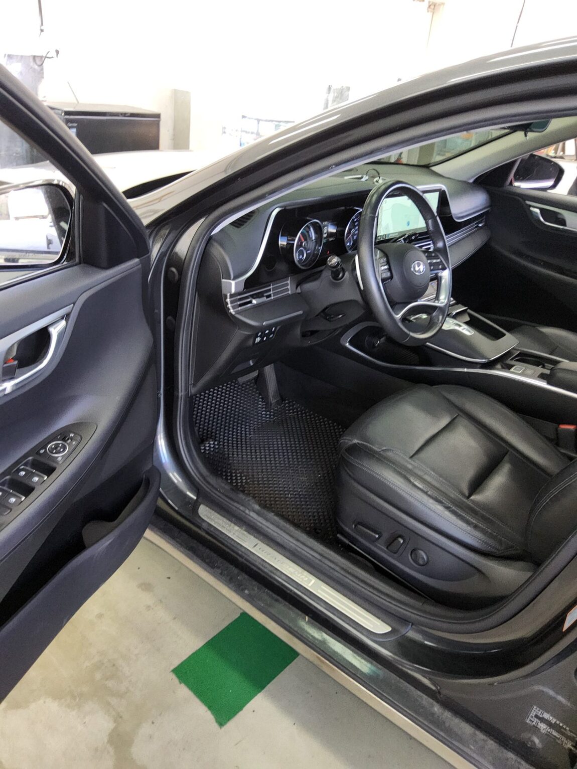 HYUNDAI THE NEW GRANDEUR IG HYBRID 2.4 HEV PREMIUM 2022 - zdjęcie 10
