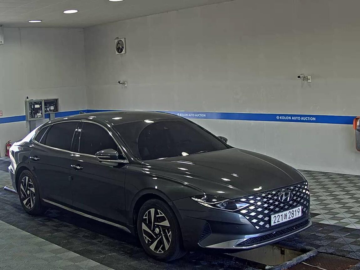 HYUNDAI THE NEW GRANDEUR IG HYBRID 2.4 HEV PREMIUM 2022 - zdjęcie 3