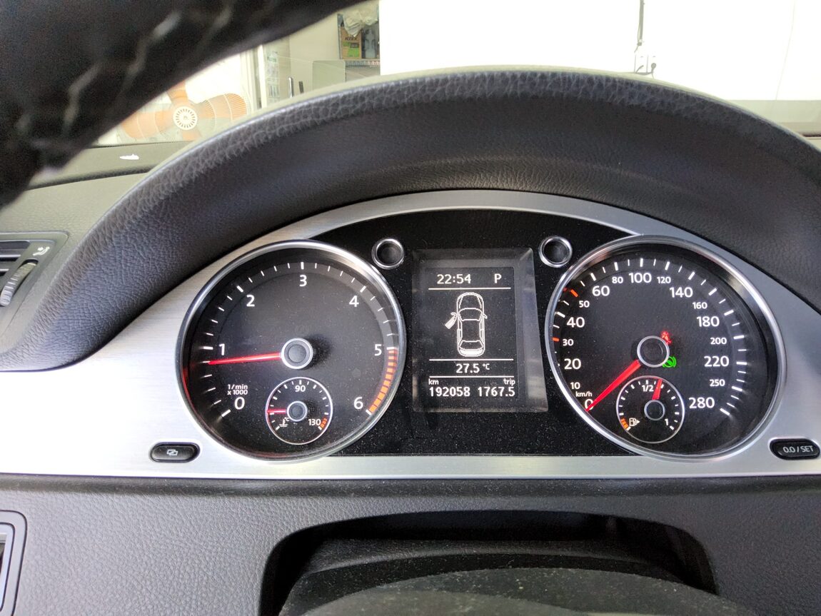 VOLKSWAGEN CC 2.0 TDI 2010 - zdjęcie 9