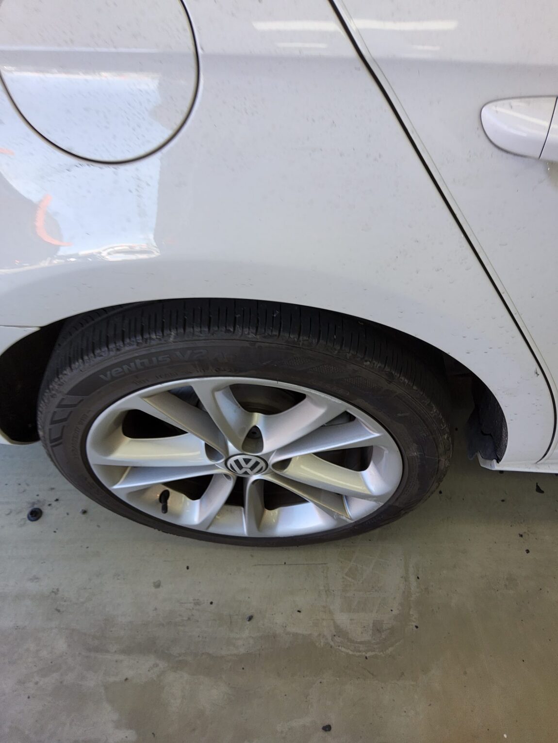 VOLKSWAGEN CC 2.0 TDI 2010 - zdjęcie 22