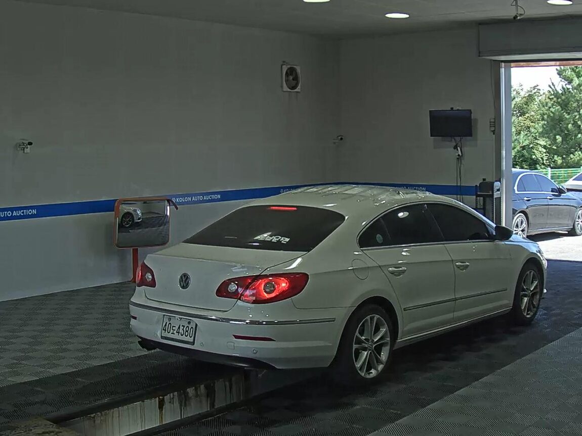 VOLKSWAGEN CC 2.0 TDI 2010 - zdjęcie 5