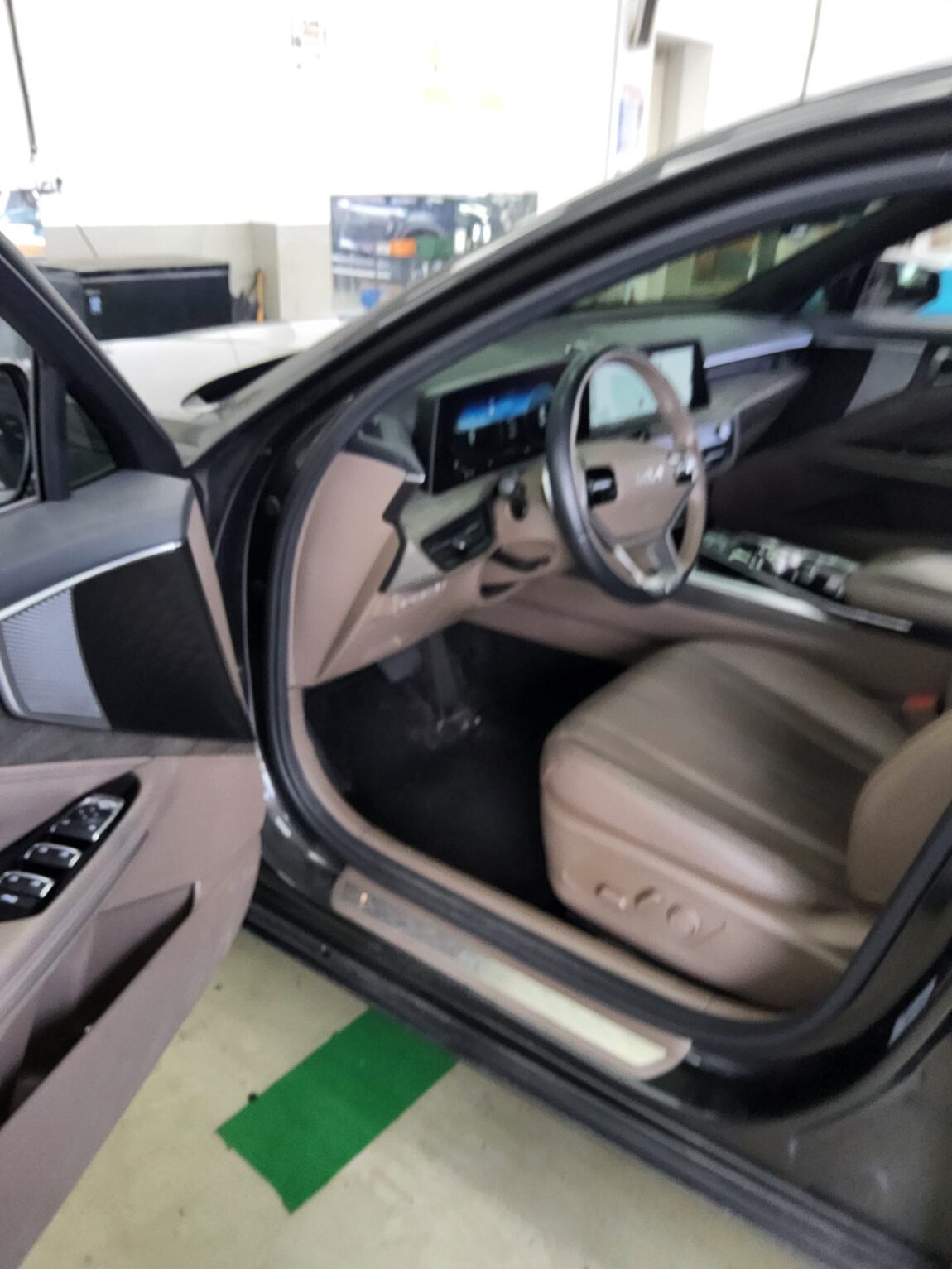 KIA K8 2.5 GDI NOBLESSE 2023 - zdjęcie 10