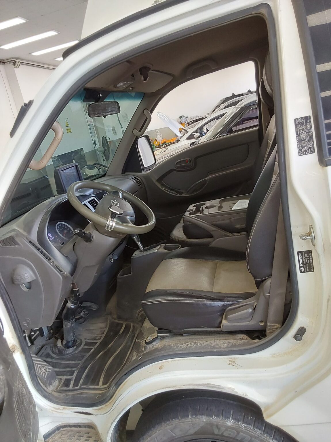 HYUNDAI PORTER II WING BODY ELECTRIC 2018 - zdjęcie 10