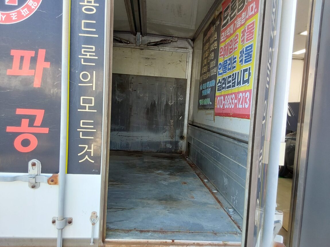 HYUNDAI PORTER II WING BODY ELECTRIC 2018 - zdjęcie 13