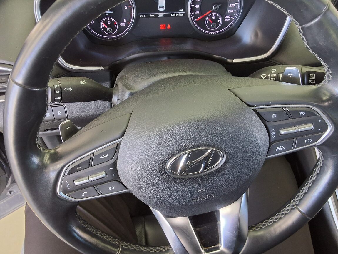 HYUNDAI THE NEW SANTA FE DIESEL 2.2 2WD PREMIUM CHOICE 2021 - zdjęcie 17